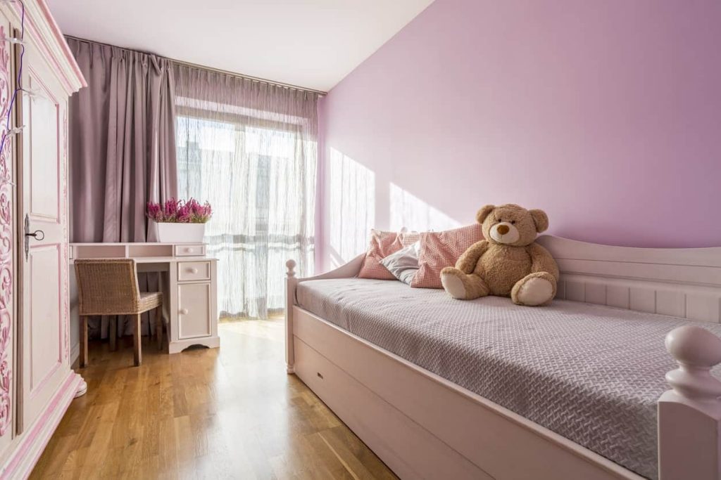 Kamar Anak Perempuan Minimalis Klasik