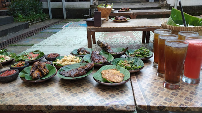 Menikmati Kelezatan Kuliner di Waroeng Cowek Ireng Ungaran, Pilihan Tepat untuk Keluarga!