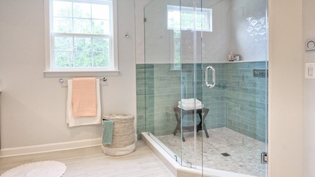Tips Memilih Kaca Shower yang Pas, Bikin Kamar Mandimu Makin Nyaman dan Estetik!